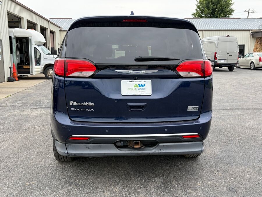 2020 Chrysler Pacifica Touring L Plus - Photo 9