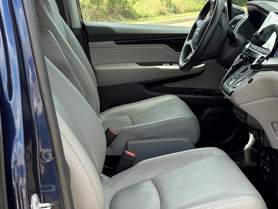2022 Honda Odyssey Touring - Photo 9