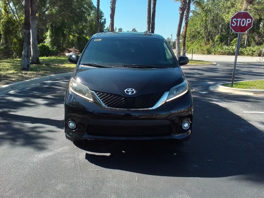 2015 Toyota Sienna SE - Photo 6