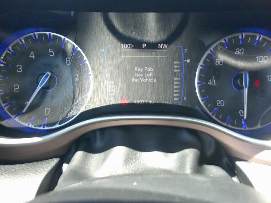2023 Chrysler Voyager LX - Photo 10