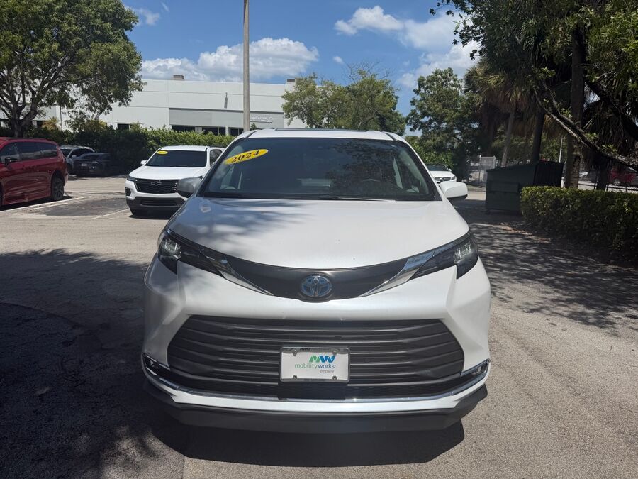 2024 Toyota Sienna