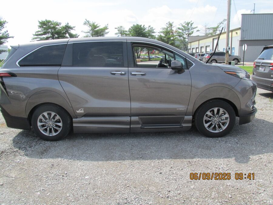 2021 Toyota Sienna