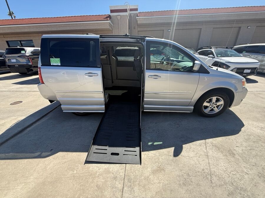 2010 Dodge Grand Caravan SXT - Photo 8
