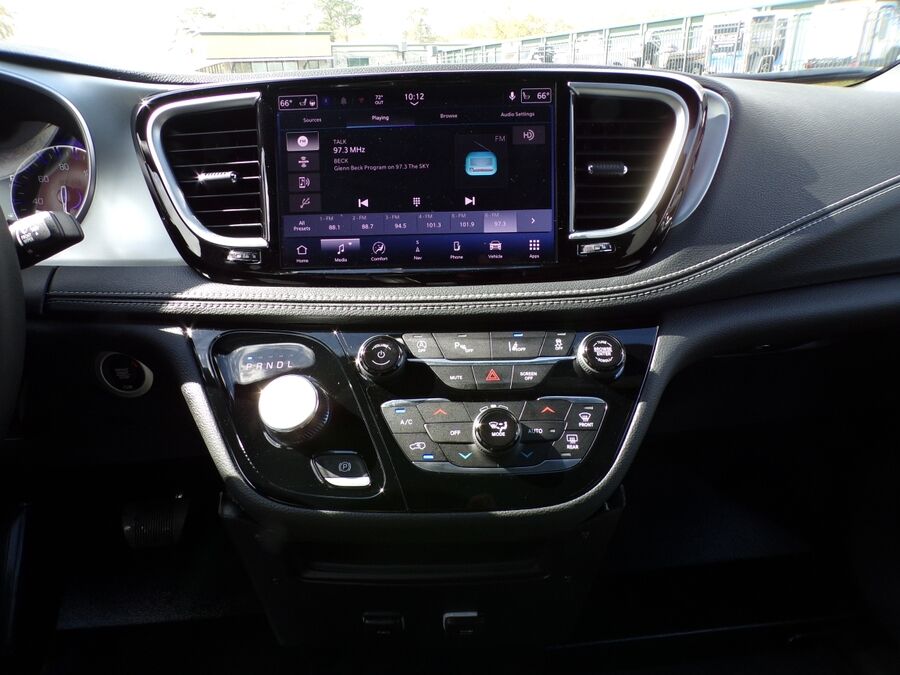 2026 Chrysler Pacifica Limited - Photo 20