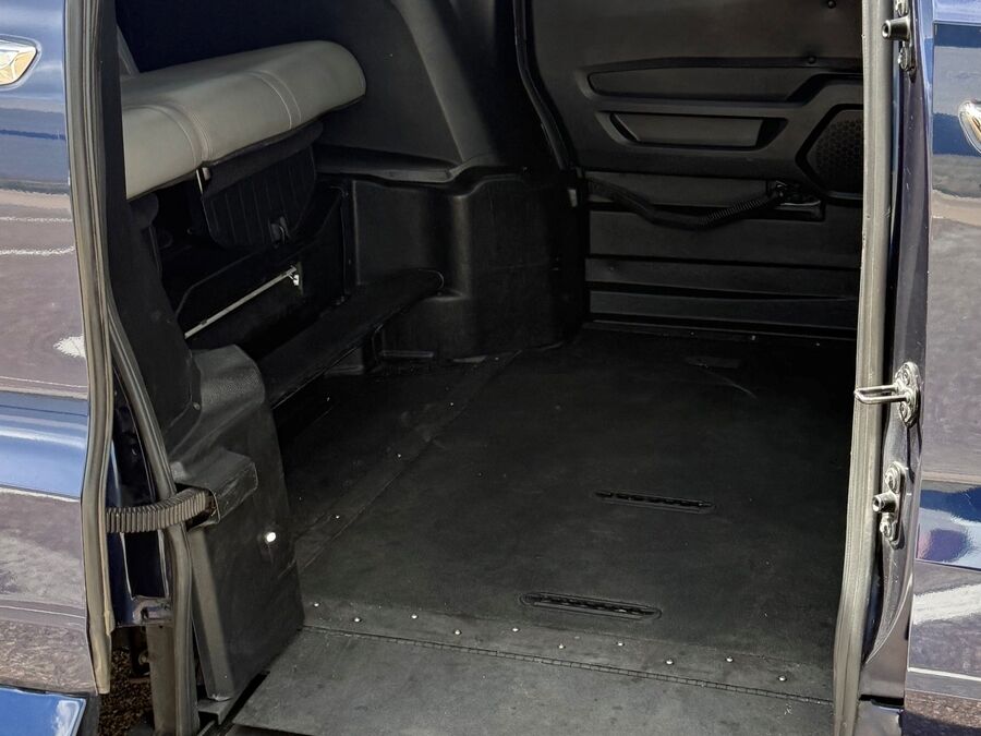 2022 Honda Odyssey Touring - Photo 11