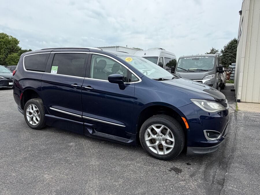 2020 Chrysler Pacifica Touring L Plus - Photo 13