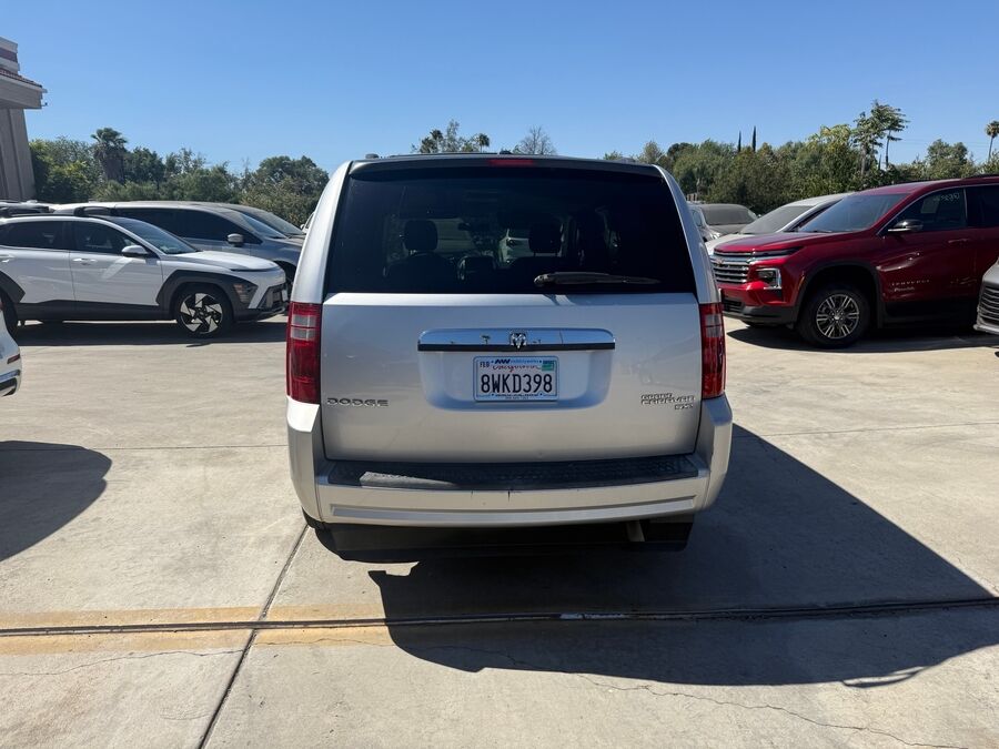 2010 Dodge Grand Caravan SXT - Photo 6