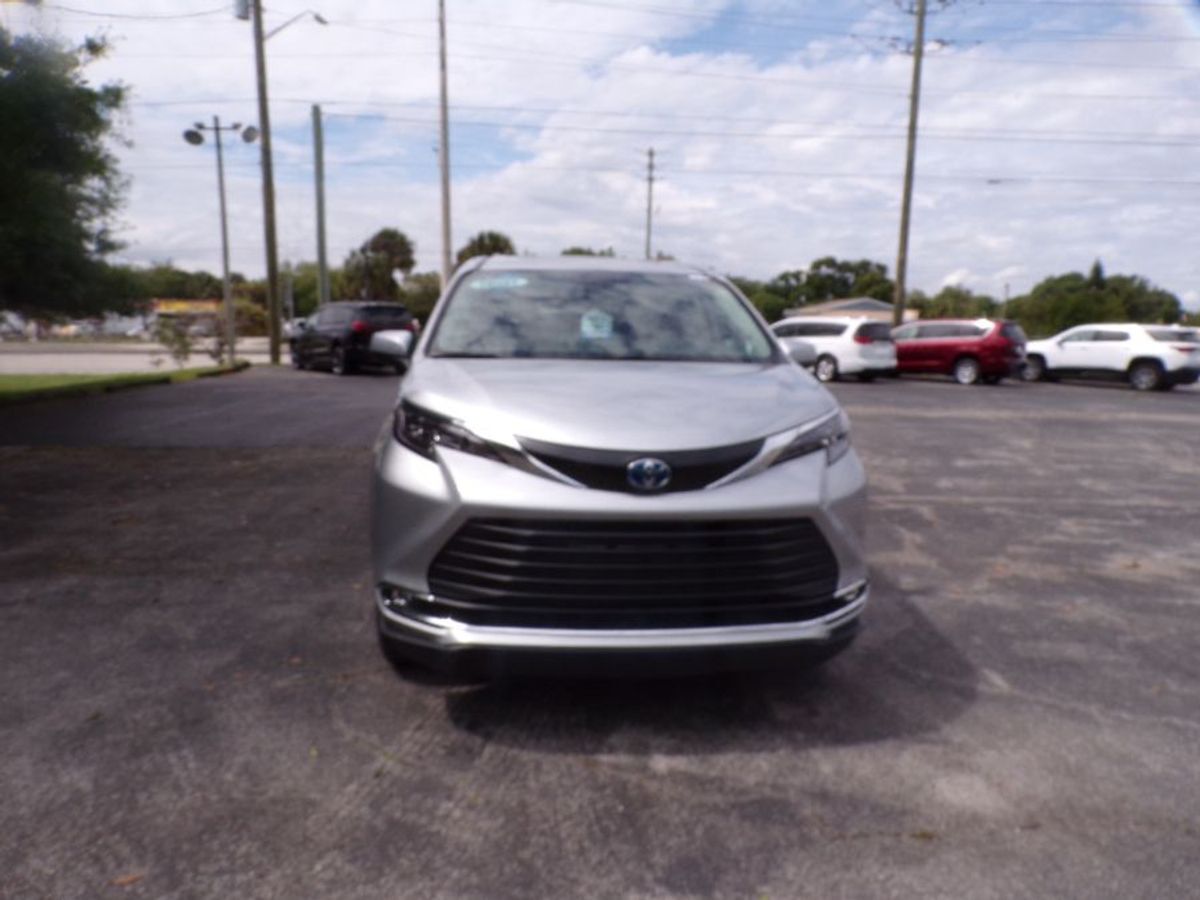 2024 Toyota Sienna