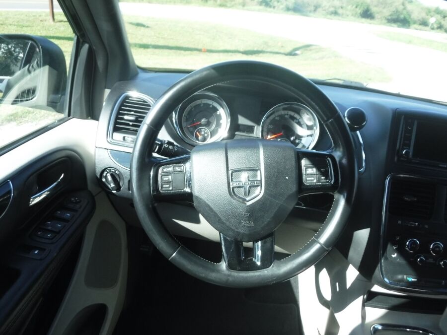 2019 Dodge Grand Caravan SXT - Photo 11