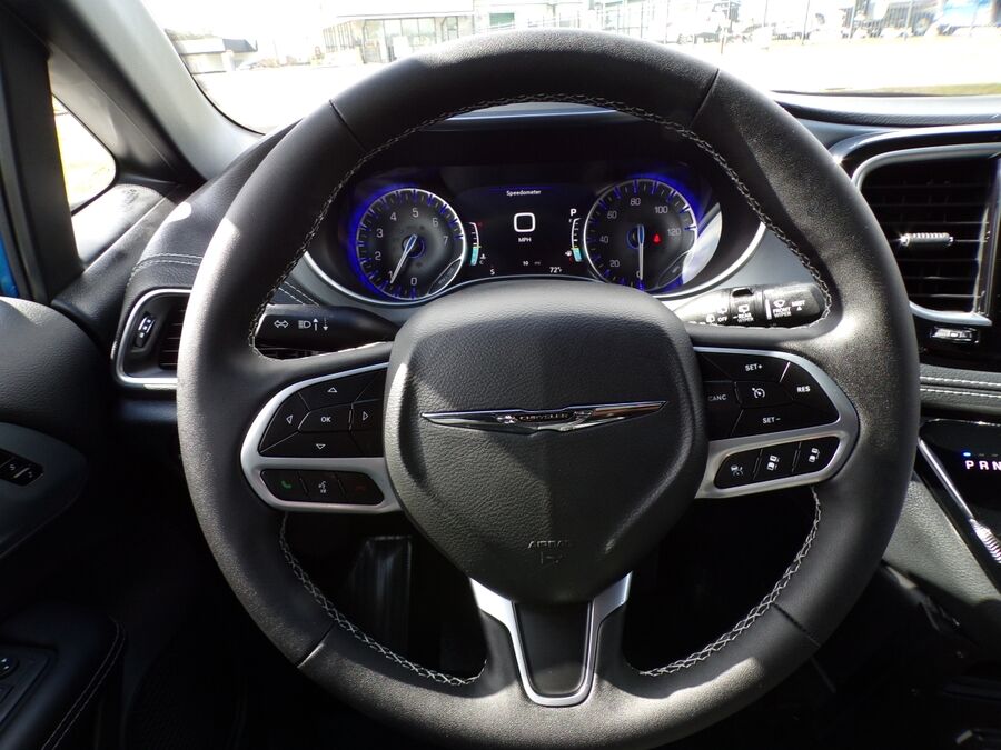 2026 Chrysler Pacifica Limited - Photo 21