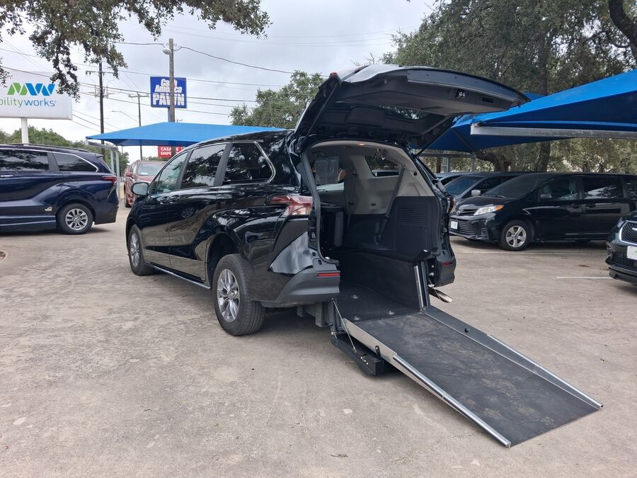 2024 Toyota Sienna