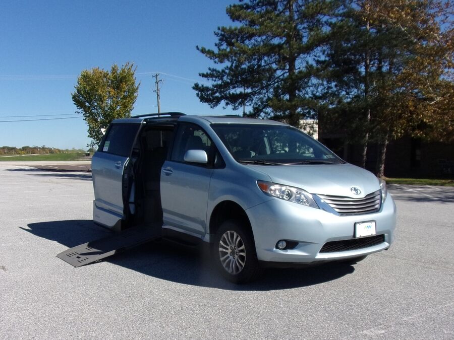 2017 Toyota Sienna