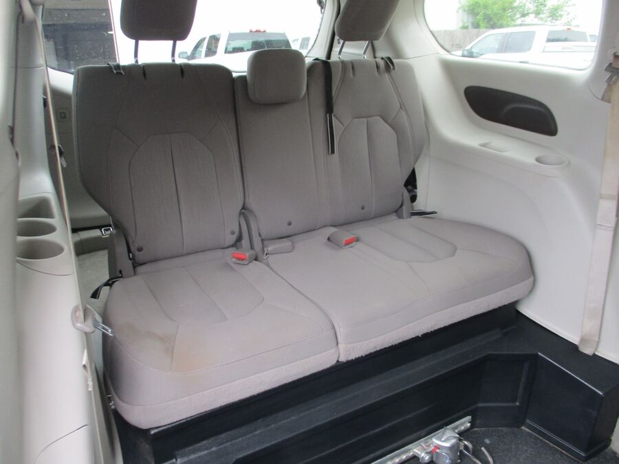 2018 Chrysler Pacifica Touring Plus - Photo 12