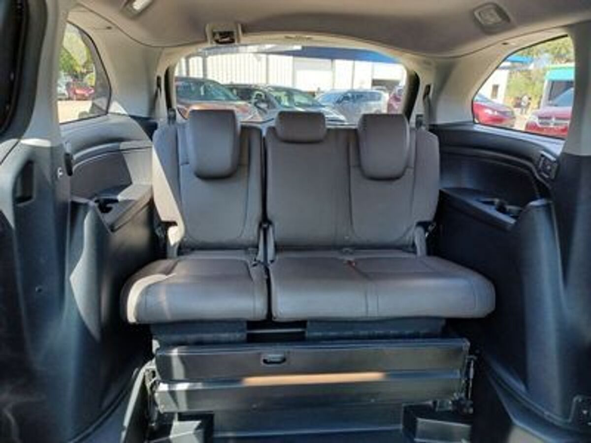 2019 Honda Odyssey EX-L - Photo 14