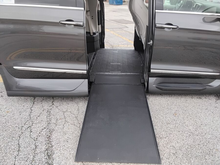 2019 Chrysler Pacifica Touring L - Photo 13