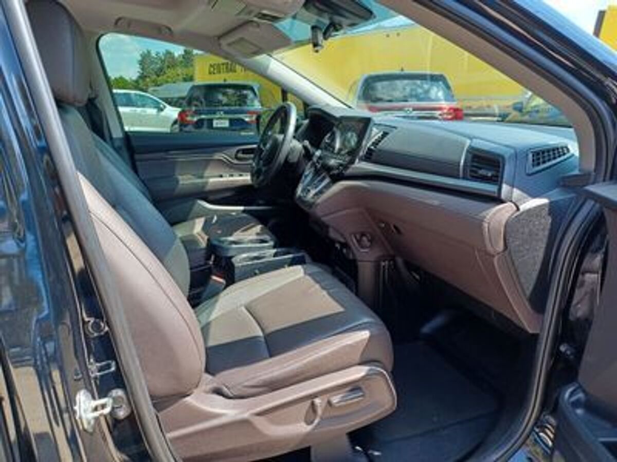 2019 Honda Odyssey EX-L - Photo 12