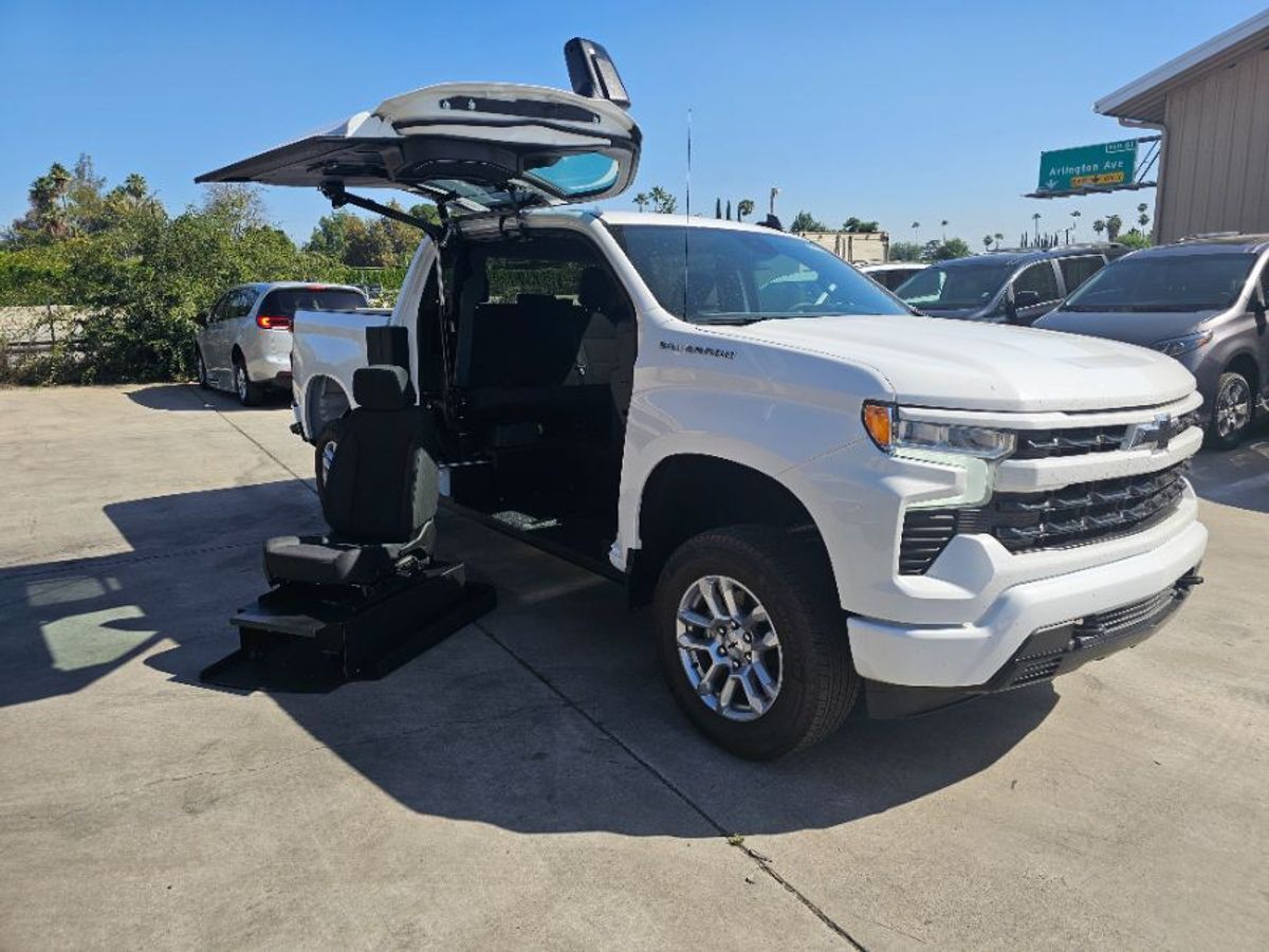 2023 Chevrolet Silverado 1500 RST