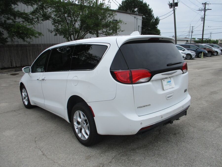 2018 Chrysler Pacifica Touring Plus - Photo 7