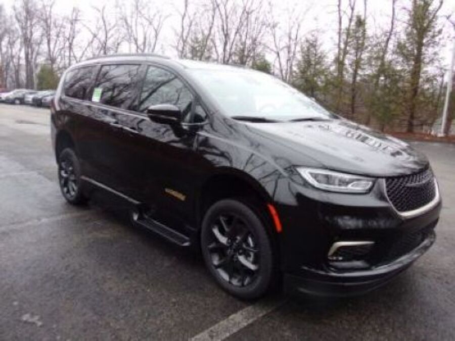 2022 Chrysler Pacifica Touring L - Photo 13