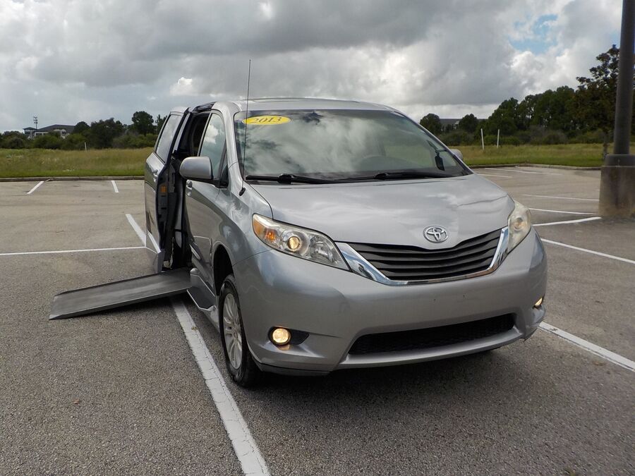 2013 Toyota Sienna