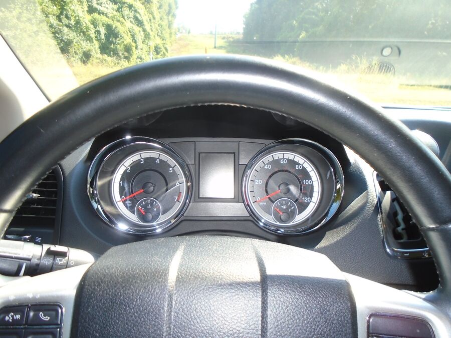 2015 Dodge Grand Caravan SXT - Photo 9