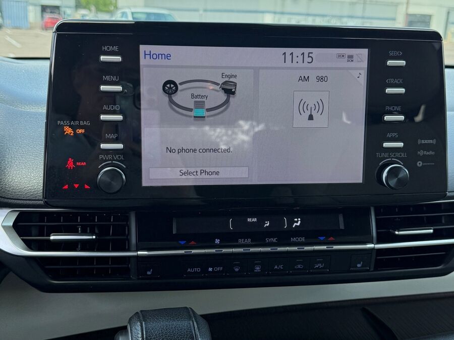 2021 Toyota Sienna XLE - Photo 27