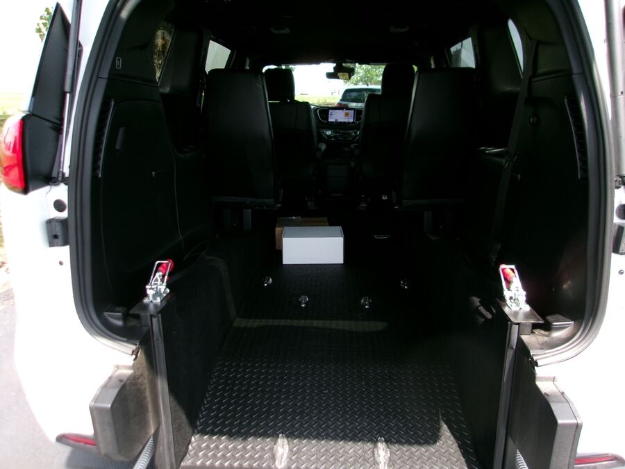 2026 Chrysler Voyager LX - Photo 7
