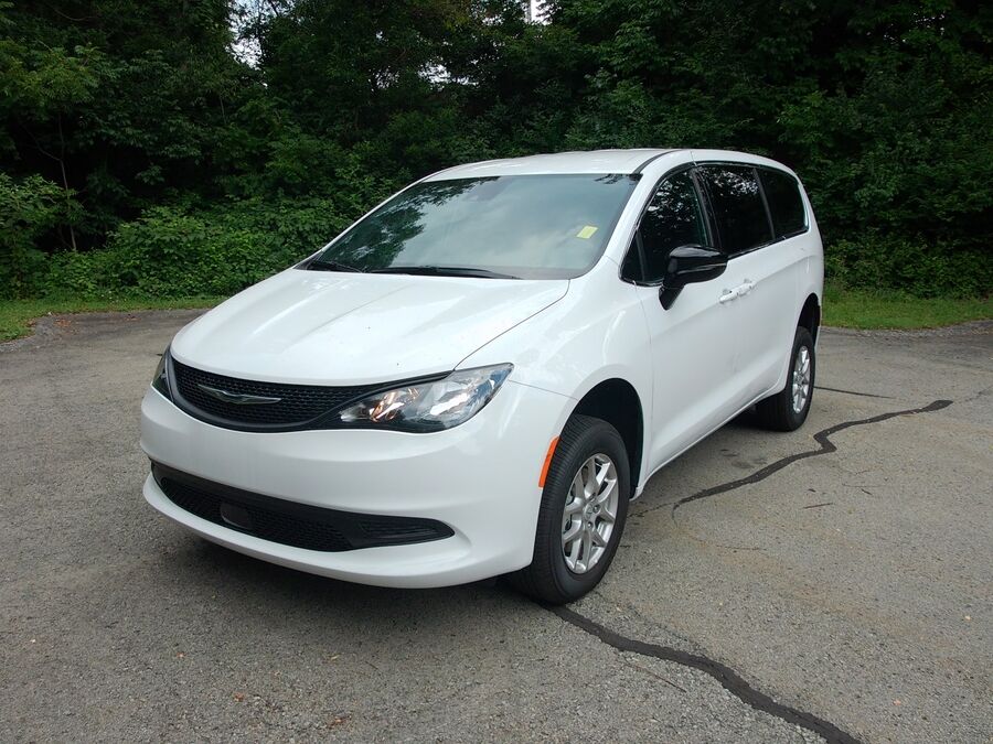 2026 Chrysler Voyager