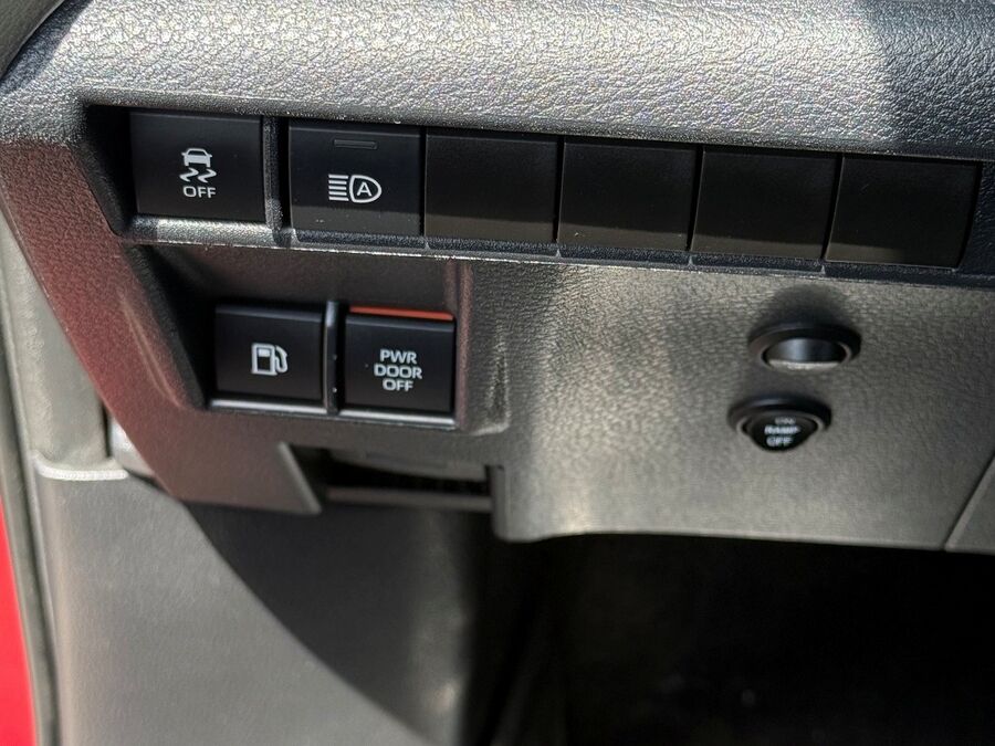 2021 Toyota Sienna XLE - Photo 46