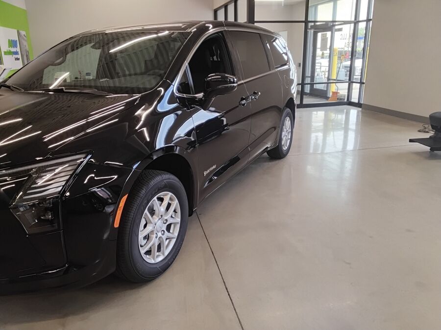 2027 Chrysler Pacifica Select - Photo 15