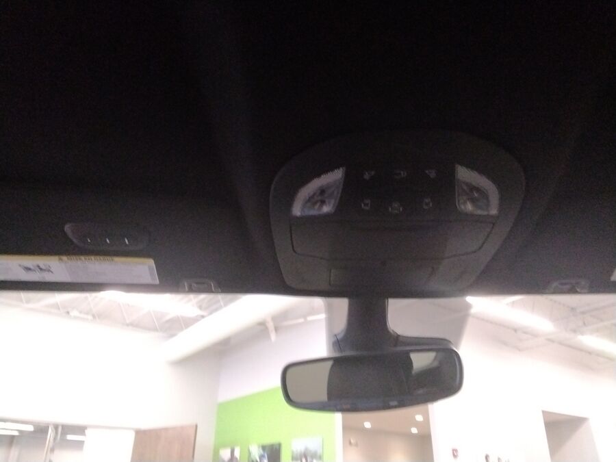 2027 Chrysler Pacifica Select - Photo 8