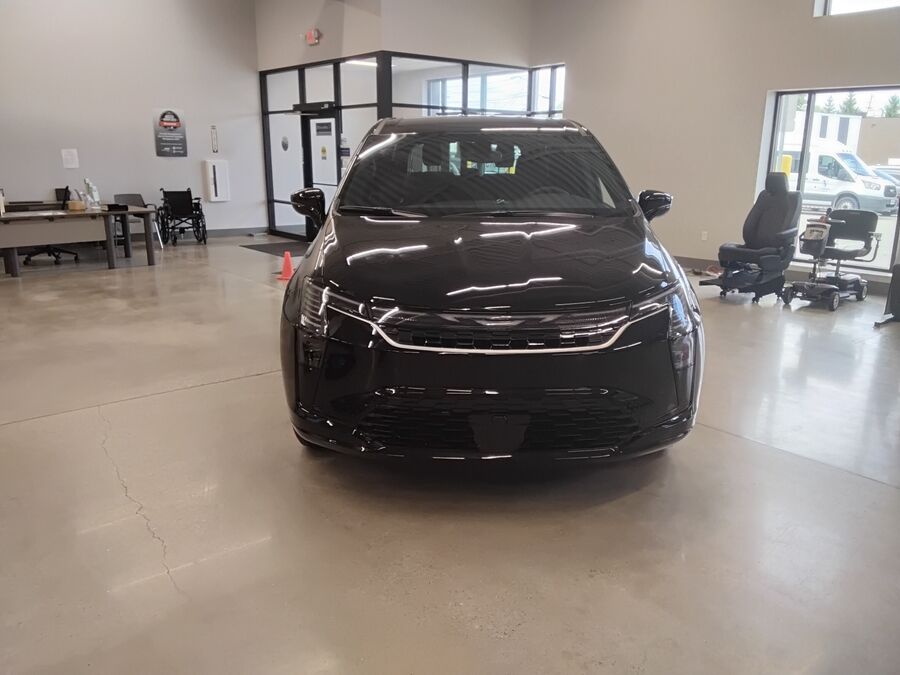 2027 Chrysler Pacifica Select - Photo 14