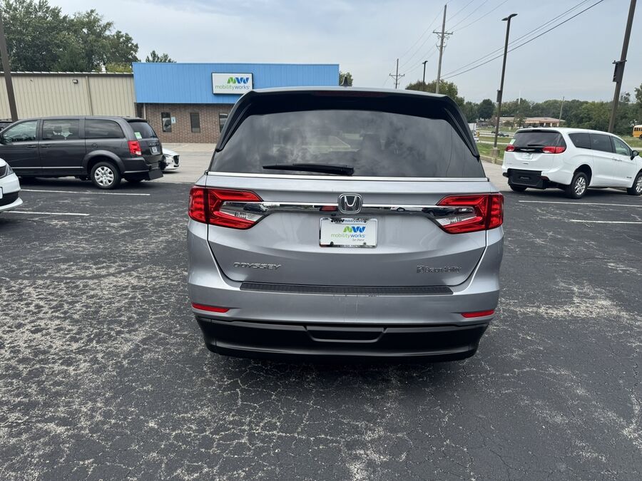 2019 Honda Odyssey EX-L - Photo 11