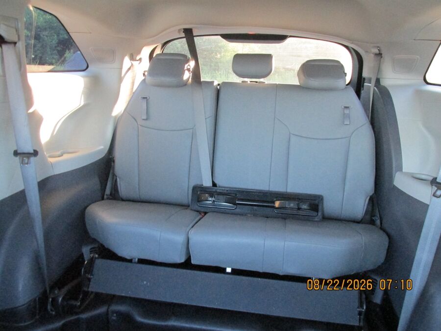 2023 Toyota Sienna XLE