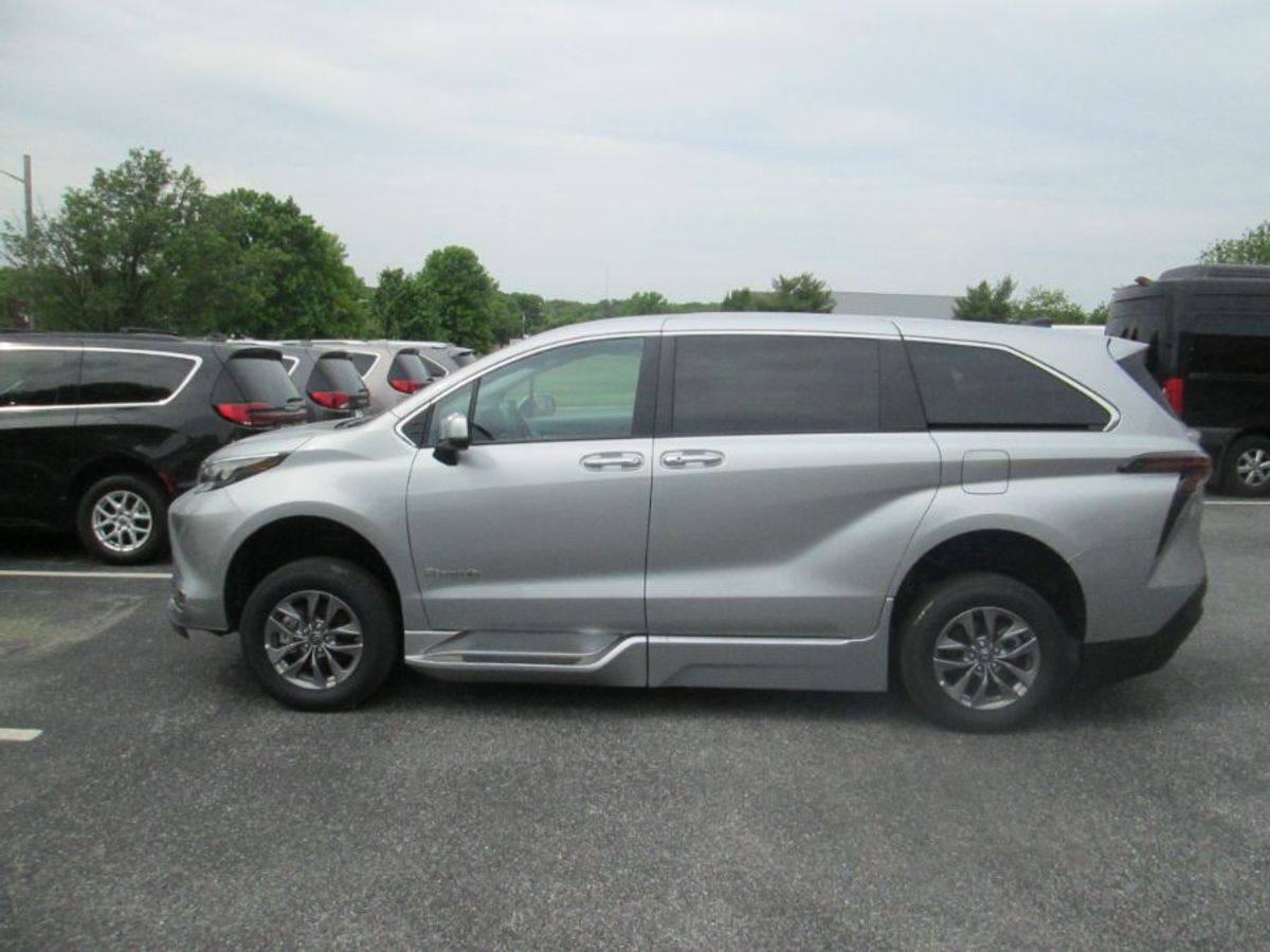 2024 Toyota Sienna