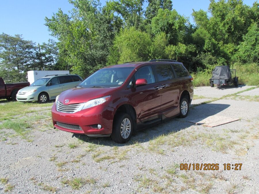 2013 Toyota Sienna