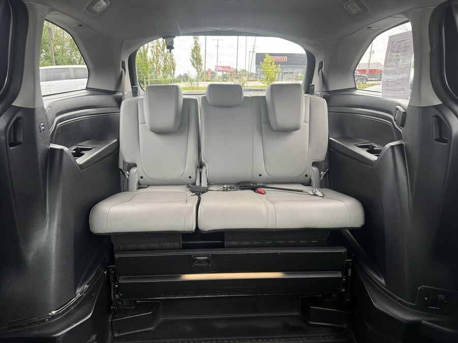 2019 Honda Odyssey EX-L - Photo 16