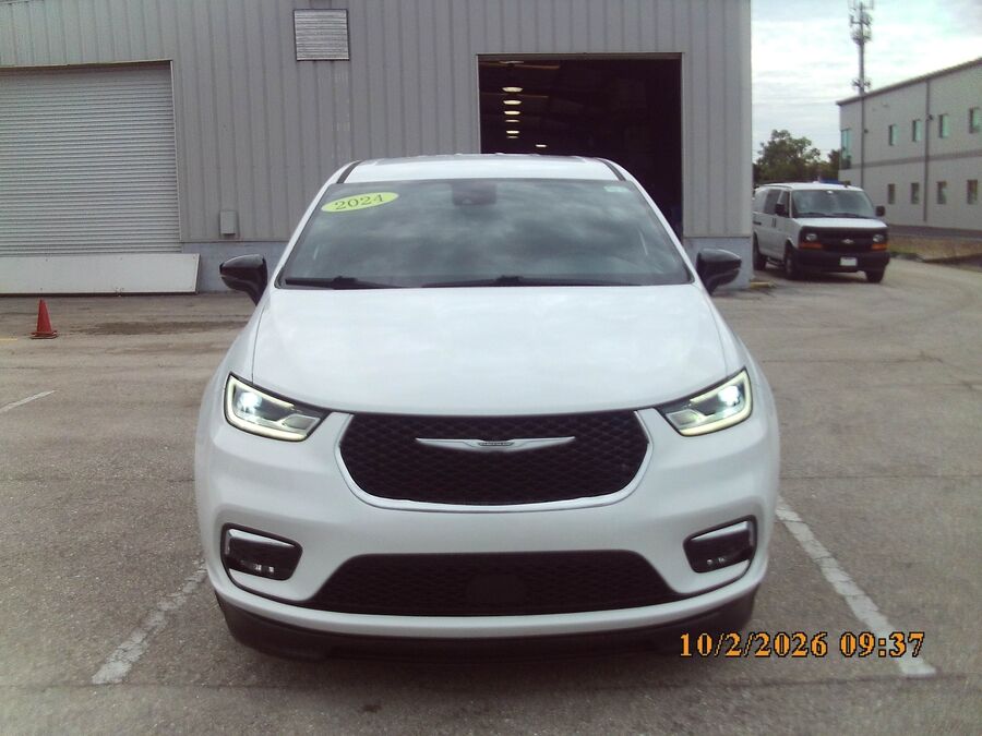 2024 Chrysler Pacifica