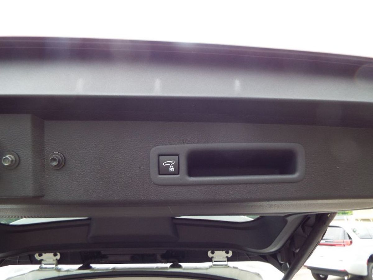 2024 Toyota Sienna XLE - Photo 32