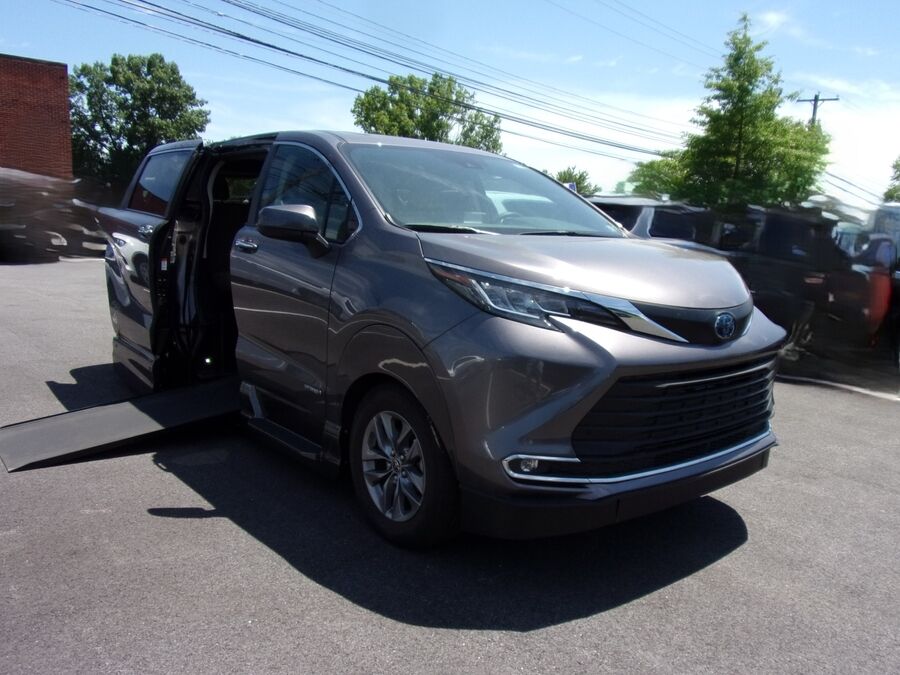 2021 Toyota Sienna