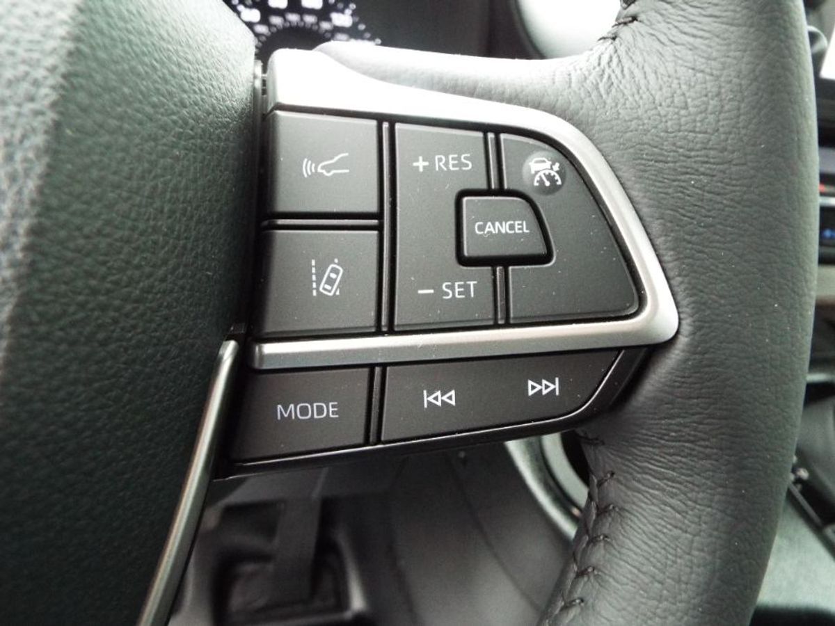 2024 Toyota Sienna XLE - Photo 15