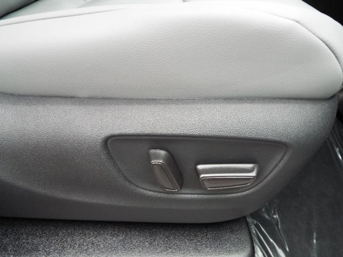 2024 Toyota Sienna XLE - Photo 22
