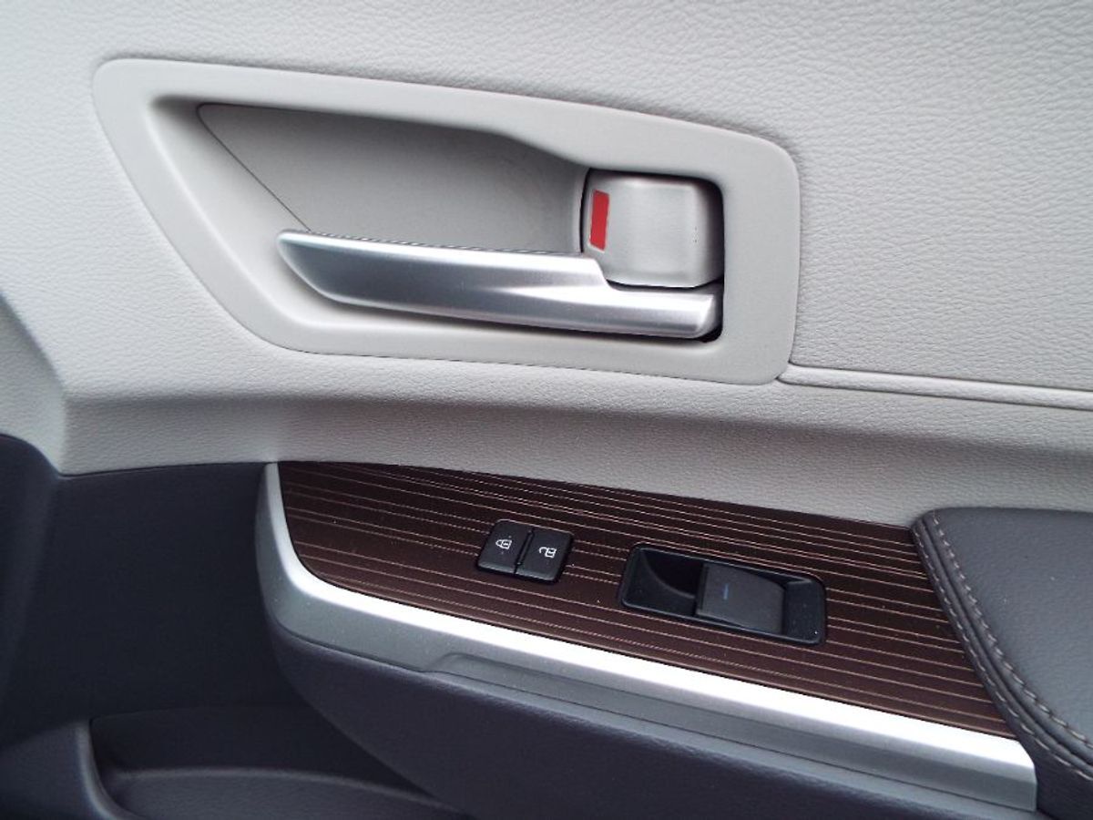 2024 Toyota Sienna XLE - Photo 20