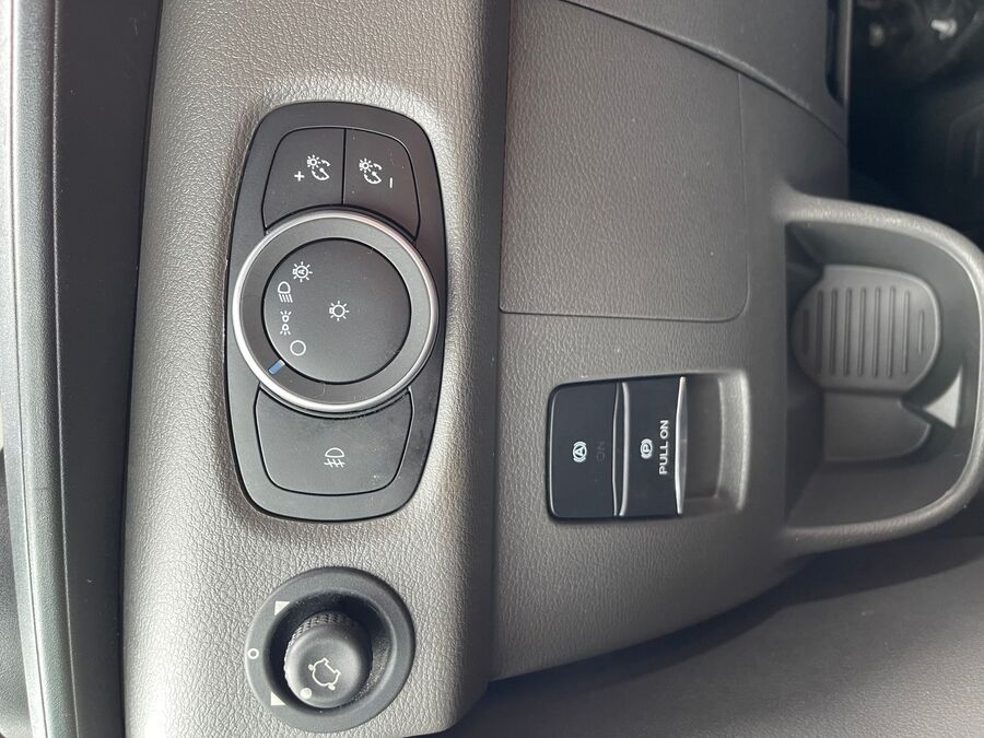 2023 Ford Transit Passenger Van XL - Photo 17