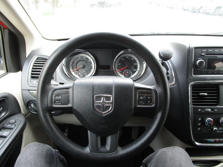 2012 Dodge Grand Caravan SXT - Photo 8