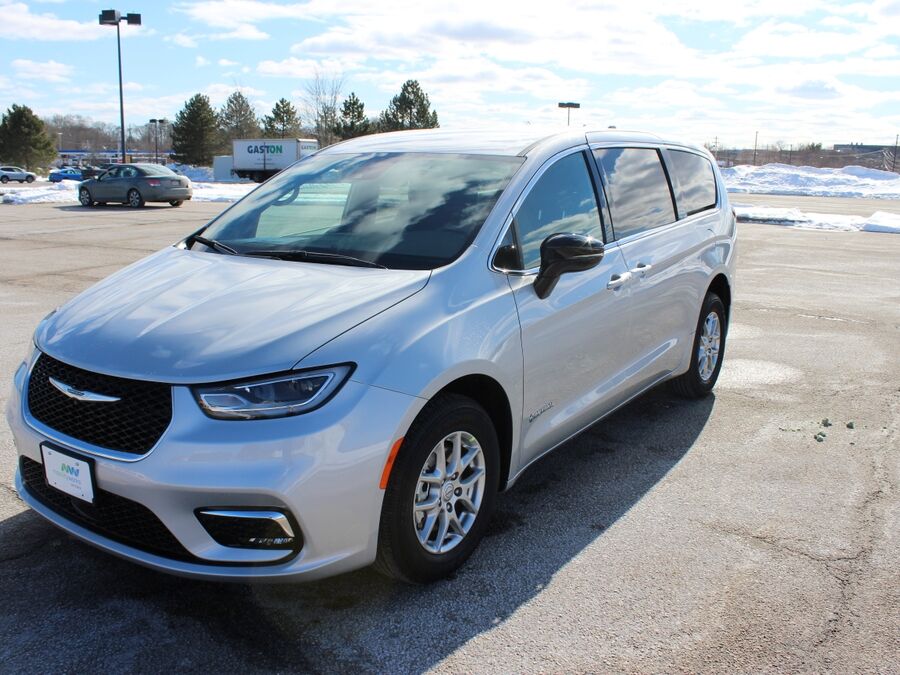 2026 Chrysler Pacifica