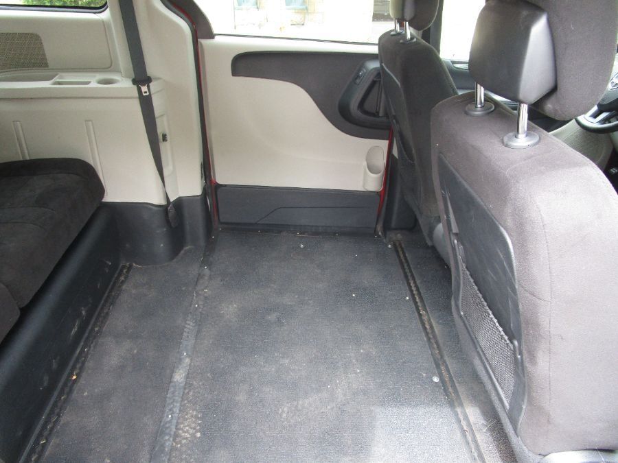 2012 Dodge Grand Caravan SXT - Photo 11