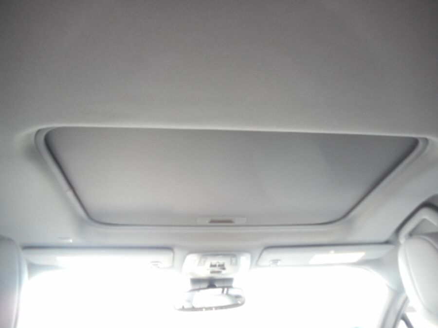 2022 Toyota Sienna XSE - Photo 18