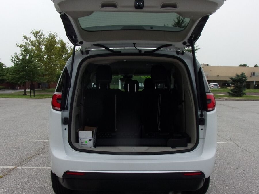 2022 Chrysler Pacifica Touring L - Photo 20