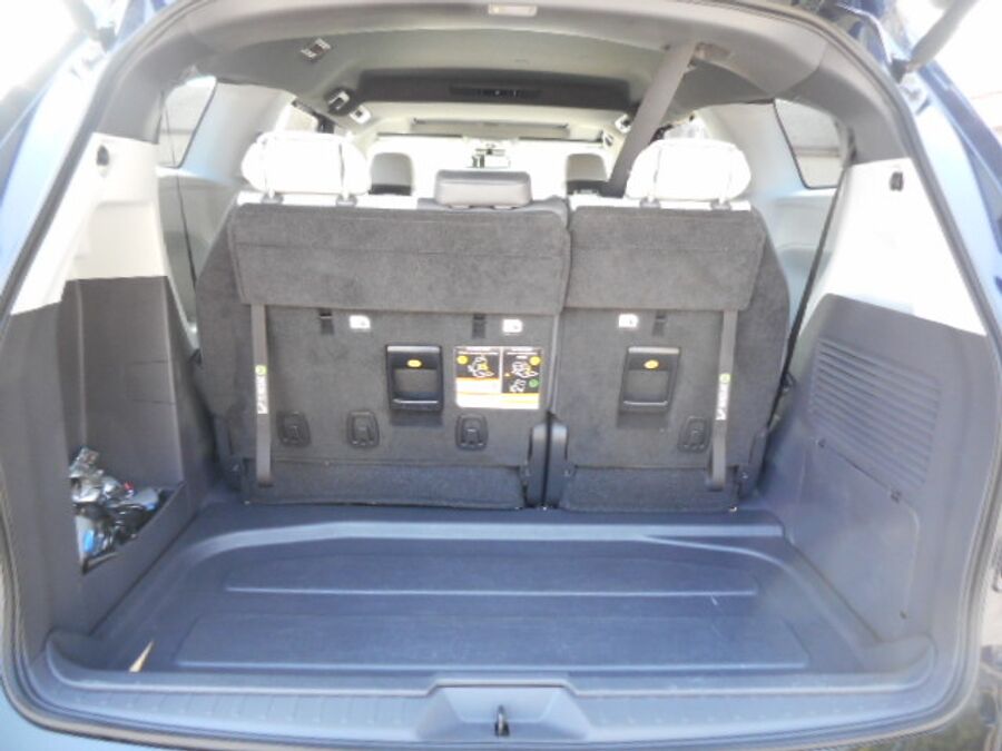 2022 Toyota Sienna XSE - Photo 23
